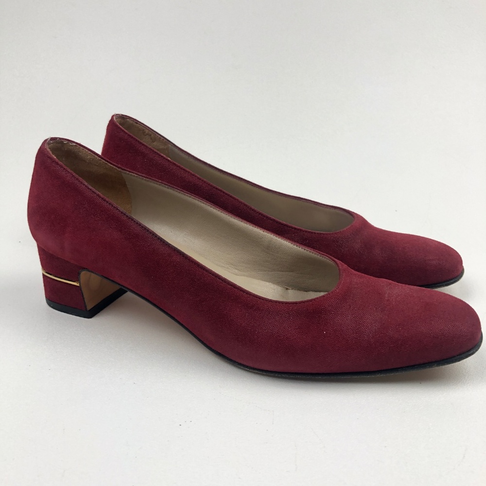 Salvatore Ferragamo Suede Pump